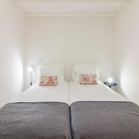 1-bedroom In Porto's Heart