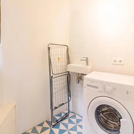 Apartment 1-bedroom In Porto's Heart