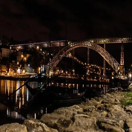 1-bedroom In Porto's Heart * 포르투