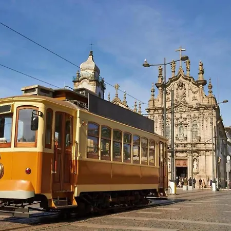 1-bedroom In Porto's Heart Porto