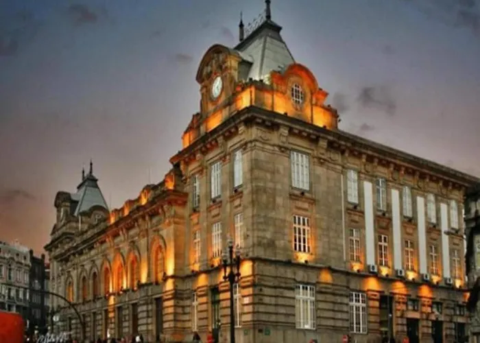 1-bedroom In Porto's Heart 포르투