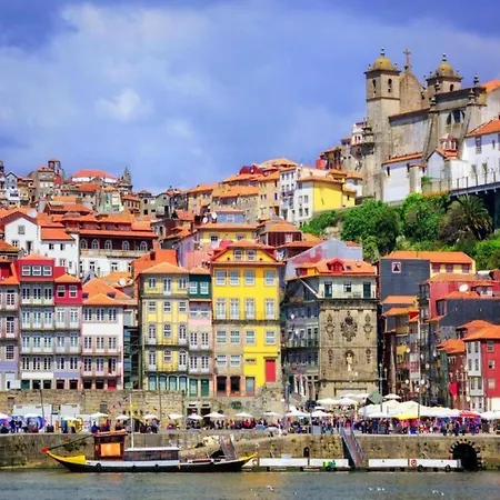 1-bedroom In Porto's Heart