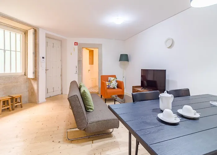 Lägenhet 1-bedroom In Porto's Heart Oporto